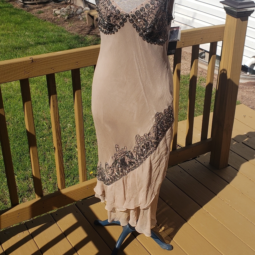 NWT Adrianna Papell Formal Beaded Dress
Run small
